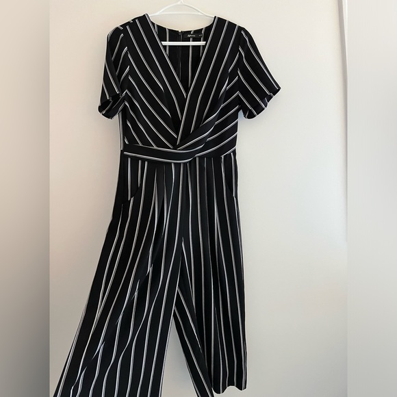 Reitmans V-Neck Striped Jumpsuit - Picture 3 of 3